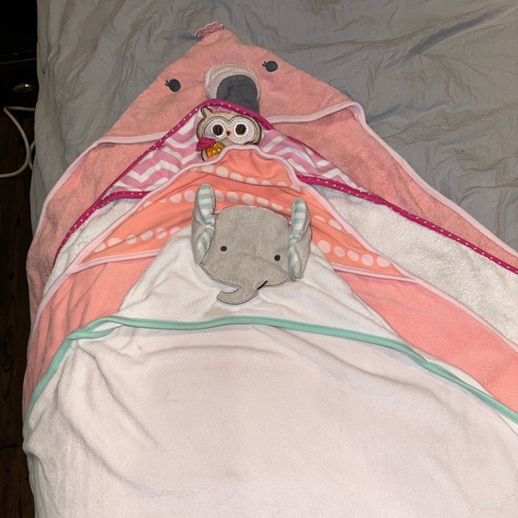 Baby Hooded towels newborn bath time 4 - Picture 4 of 5